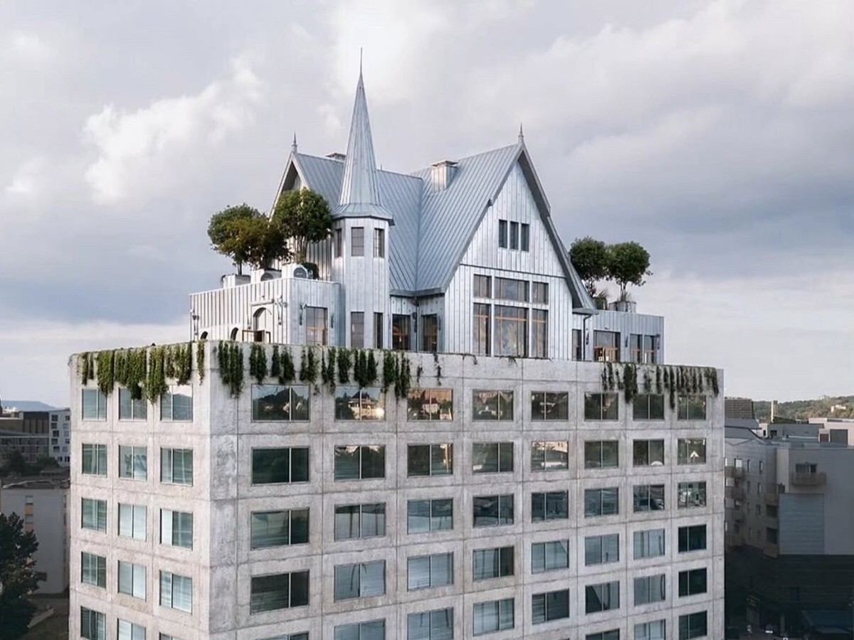 Maison Heler between sky and earth